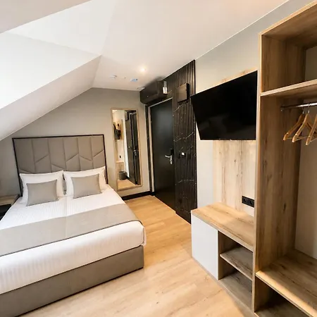 Hotel Maritime